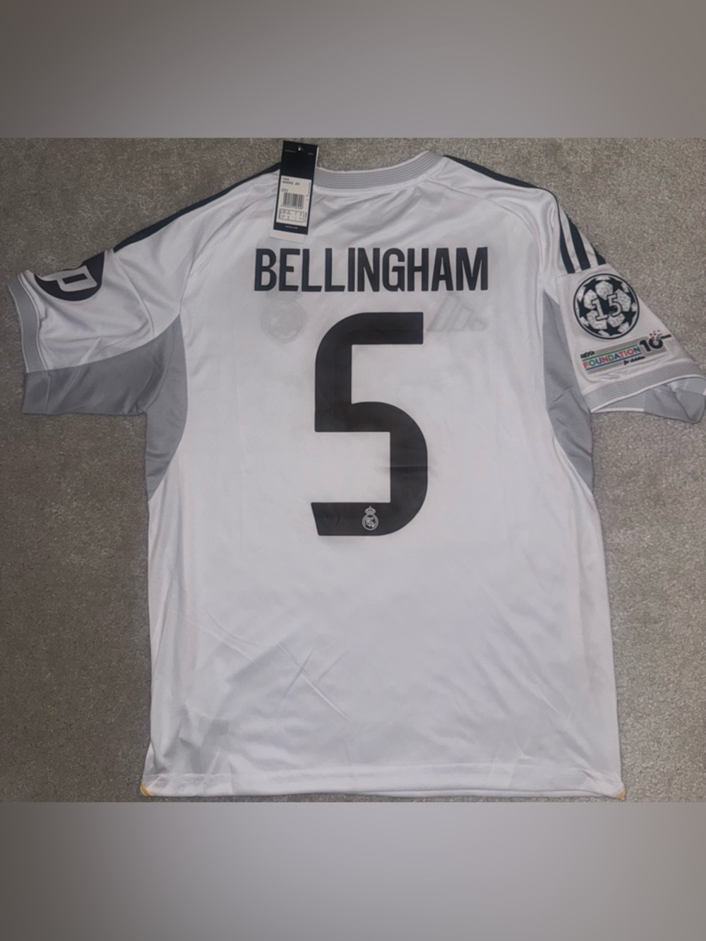 Real Madrid 25/26 home jersey Bellingham #5 new with tags small champions league